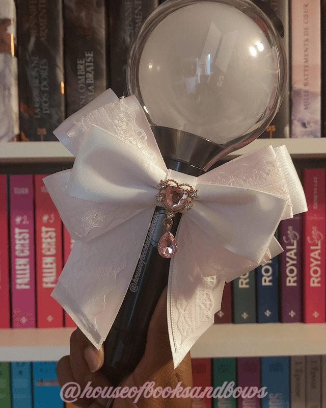 Lacy Lightstick bow