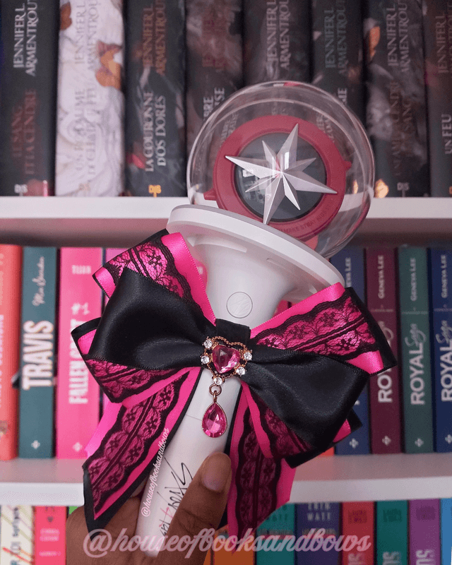 Lacy Lightstick bow